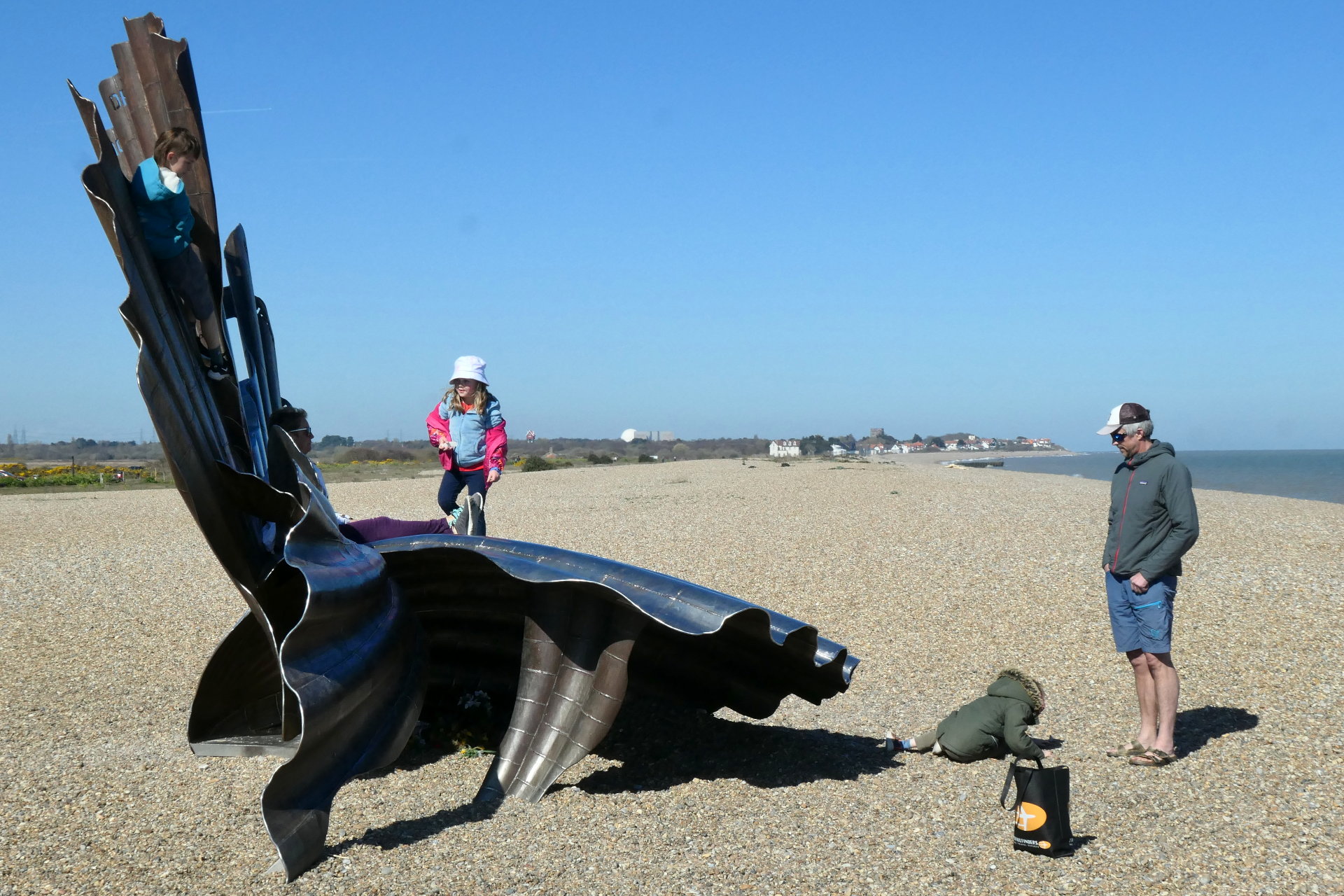 P1056428_edit_crop_scale_85